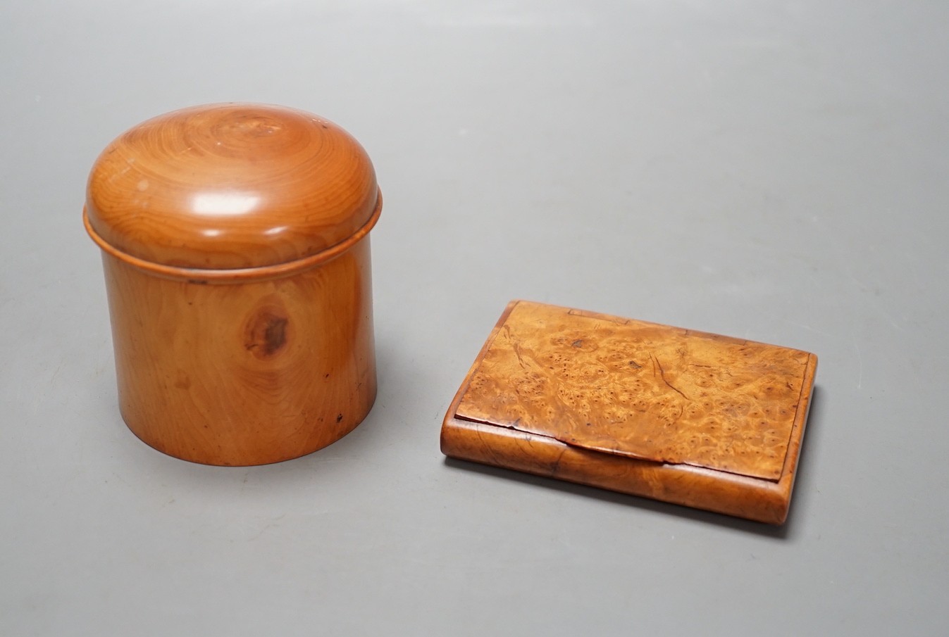 A burr walnut snuff box and another treen box, 8.5cm tall